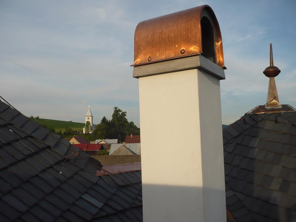 Appartamento Castle Kaštieľ Kotešová Esterno foto
