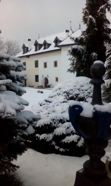 Appartamento Castle Kaštieľ Kotešová Esterno foto